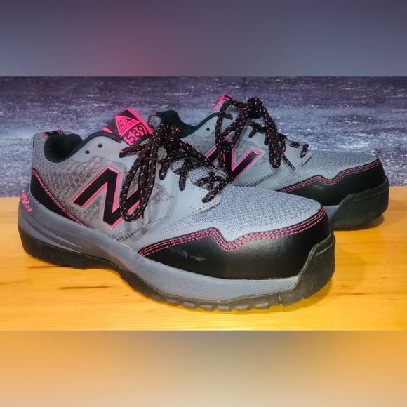Women's New Balance 589v1 Industrial Composite Toe Work & Safety size 7B - Picture 3 of 14